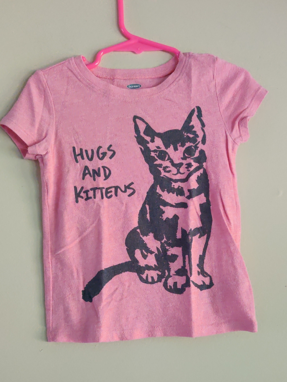 Old Navy Pink Graphic 'Hugs and Kittens' Tee for Kids